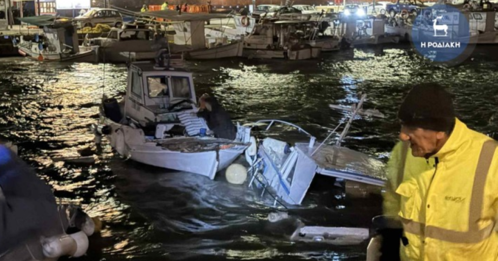 Διακοπές ρεύματος και αναστολές δρομολογίων στη Ρόδο λόγω κακοκαιρίας [βίντεο]